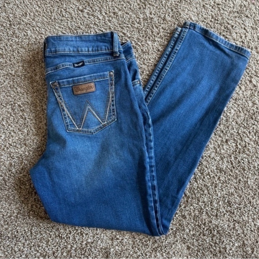 WOMEN'S WRANGLER RETRO® MAE MID RISE BOOTCUT JEAN
